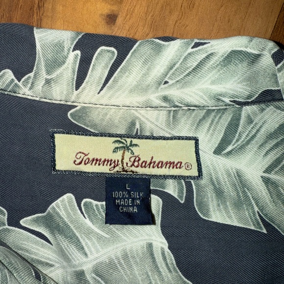 Tommy bahama 100% silk wood button button up palm shirt breezy lightweight large - Picture 3 of 5